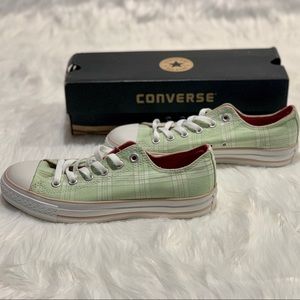 Green/White • Converse • Chuck Taylor • Size 8